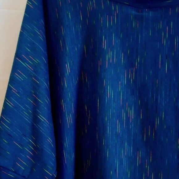 Fireworks print T-shirt Top Plus 1X Blue pink green blend Dolman Scoop neck hilo - Picture 7 of 12